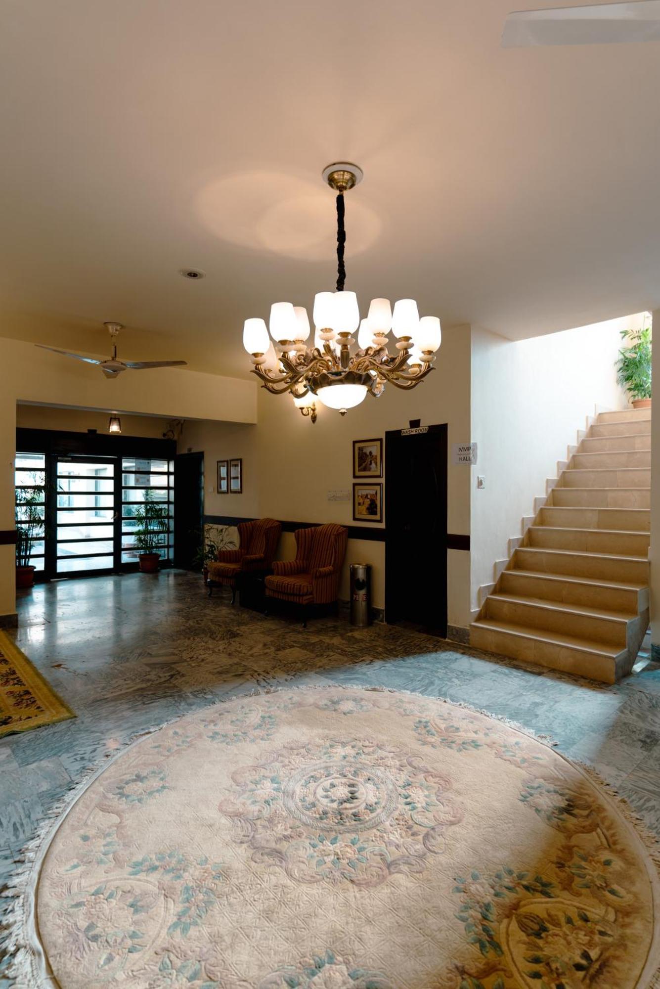 ホテル Vip House ペシャワール エクステリア 写真